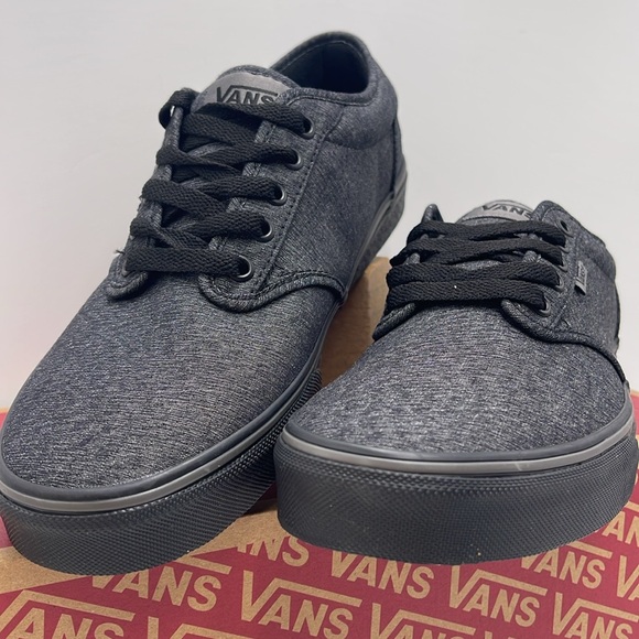 Vans Women’s Atwood
(Varsity Textile) Black/Pewter
VN0A45J9VEJ
Sneakers - Picture 6 of 16